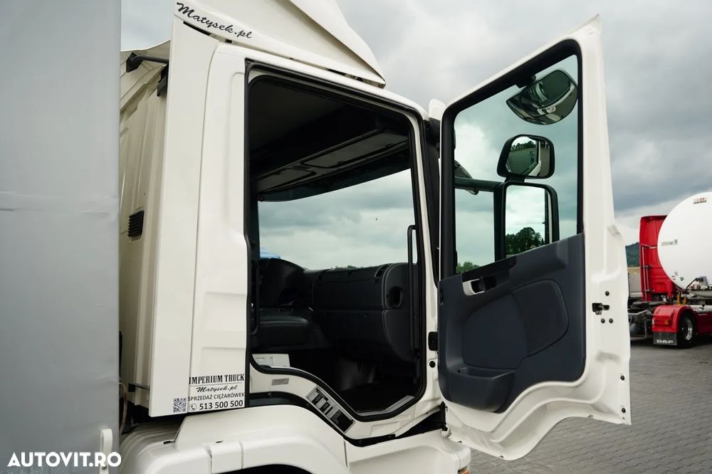 Scania P 320 / SOLO / CORTINĂ - 8.5 M / 4X2 / DHOLLANDIA LIFT / PODEA REZISTENTĂ / EURO 6 - 38
