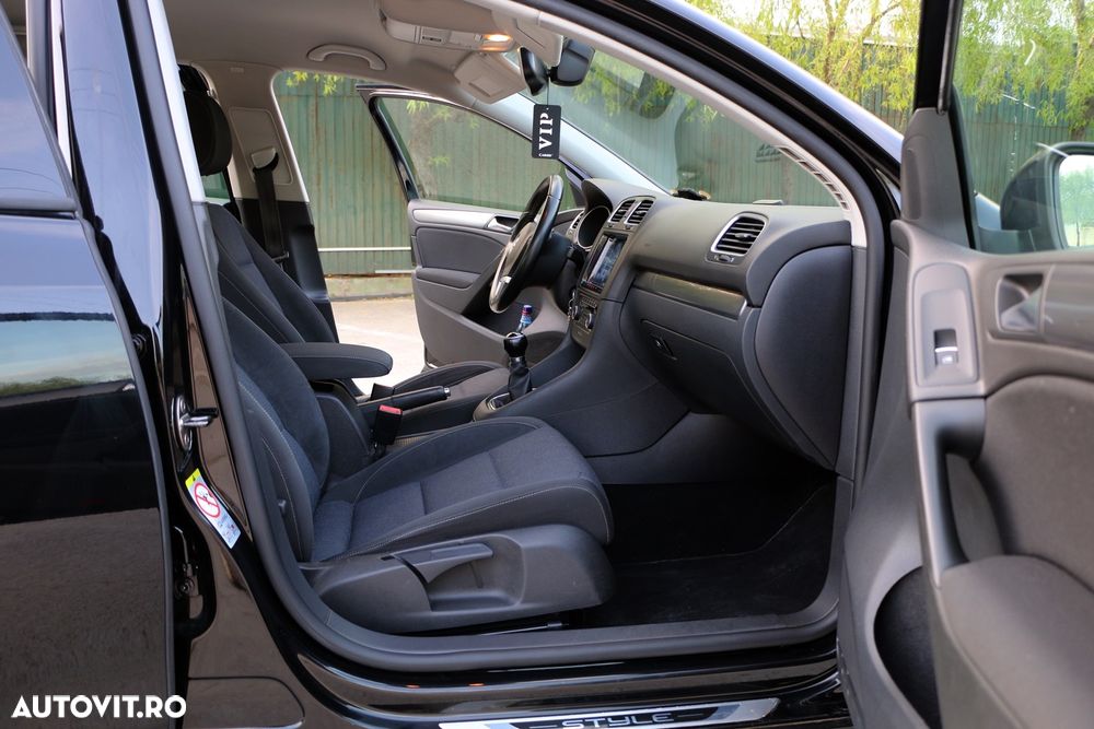 Volkswagen Golf 1.6 BlueTDI Comfortline - 11