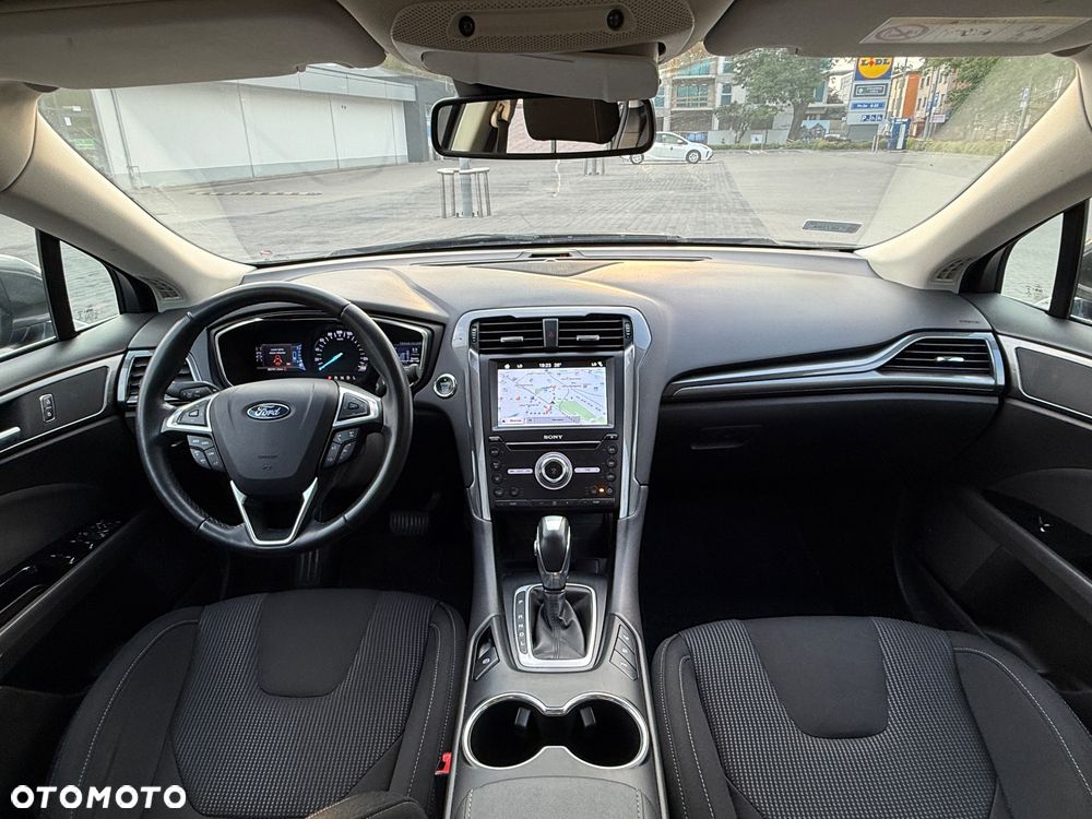 Ford Mondeo 2.0 Hybrid Titanium - 8