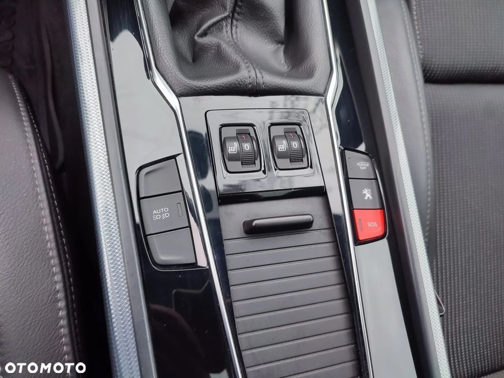 Peugeot 508 2.0 BlueHDi Allure S&S - 15