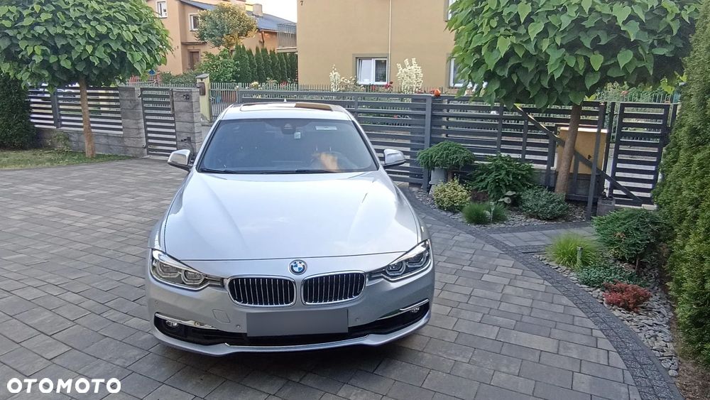 BMW Seria 3 328i xDrive Luxury Line - 4