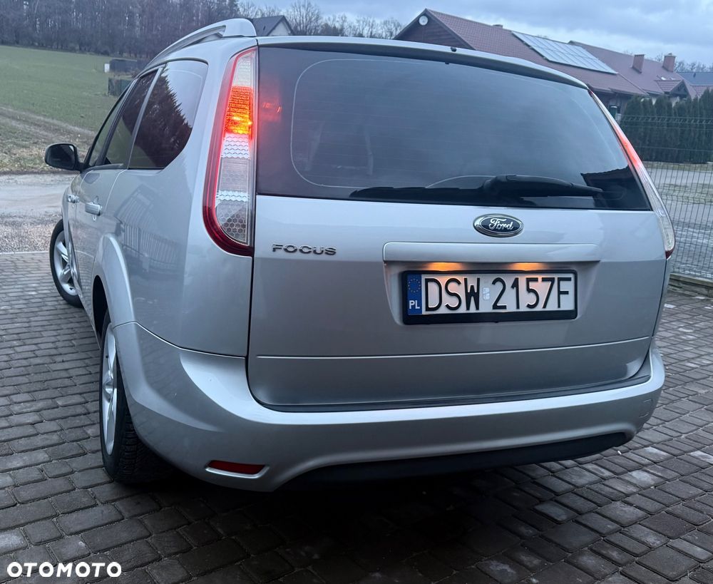 Ford Focus 1.6 16V Connection - 10