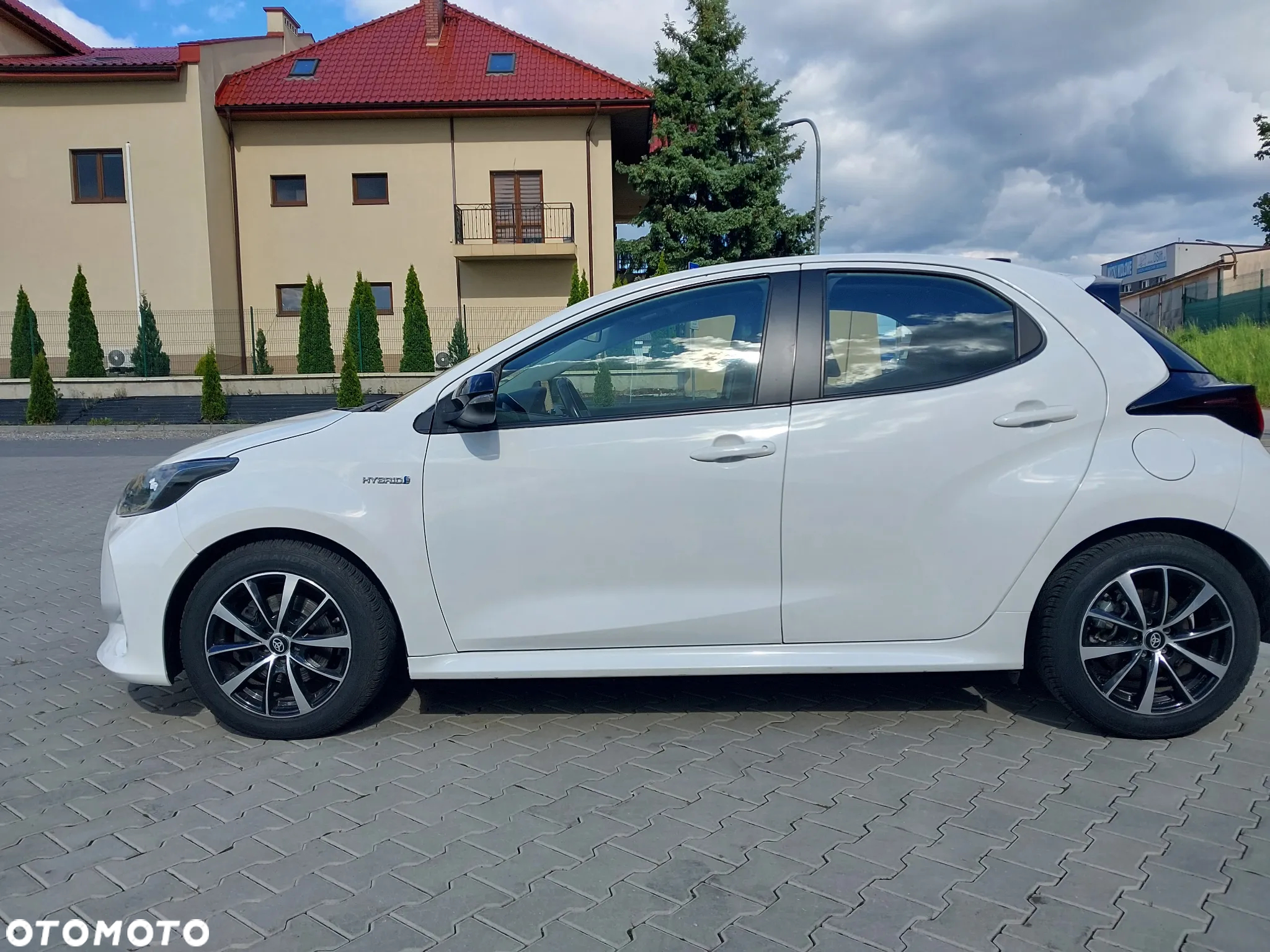 Toyota Yaris Hybrid 1.5 Comfort - 4
