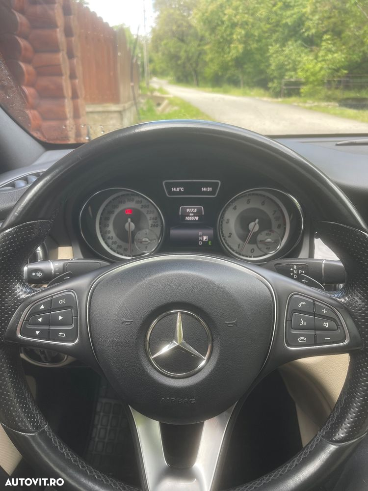Mercedes-Benz CLA 250 4Matic 7G-DCT - 5