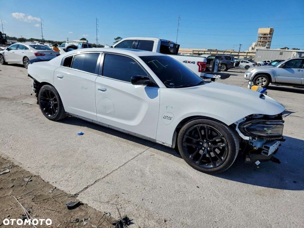 Dodge Charger - 5