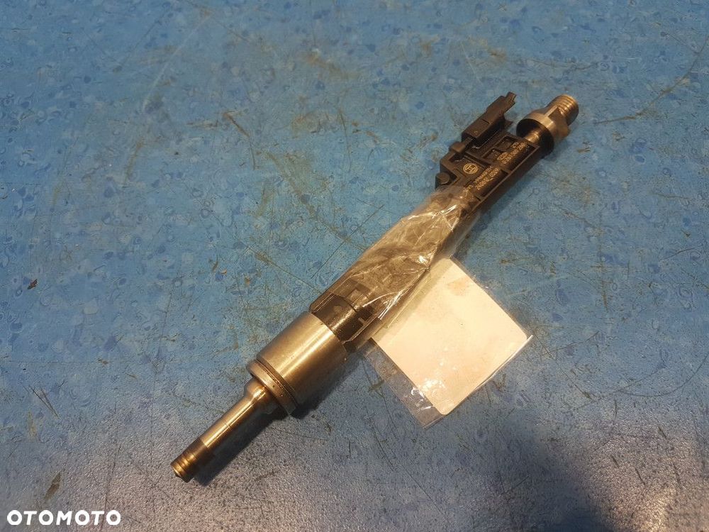 BMW 3 F30 2.0 328I N20B20A WTRYSKIWACZ 8625397 - 1