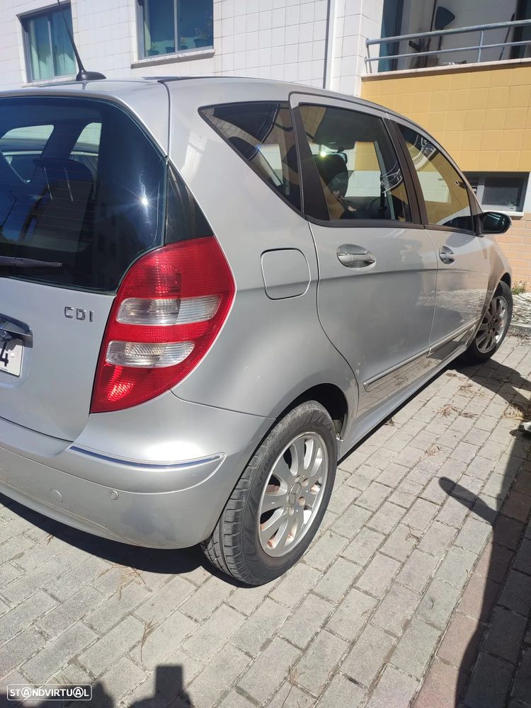 Mercedes-Benz A 180 CDI Elegance Automatic - 9