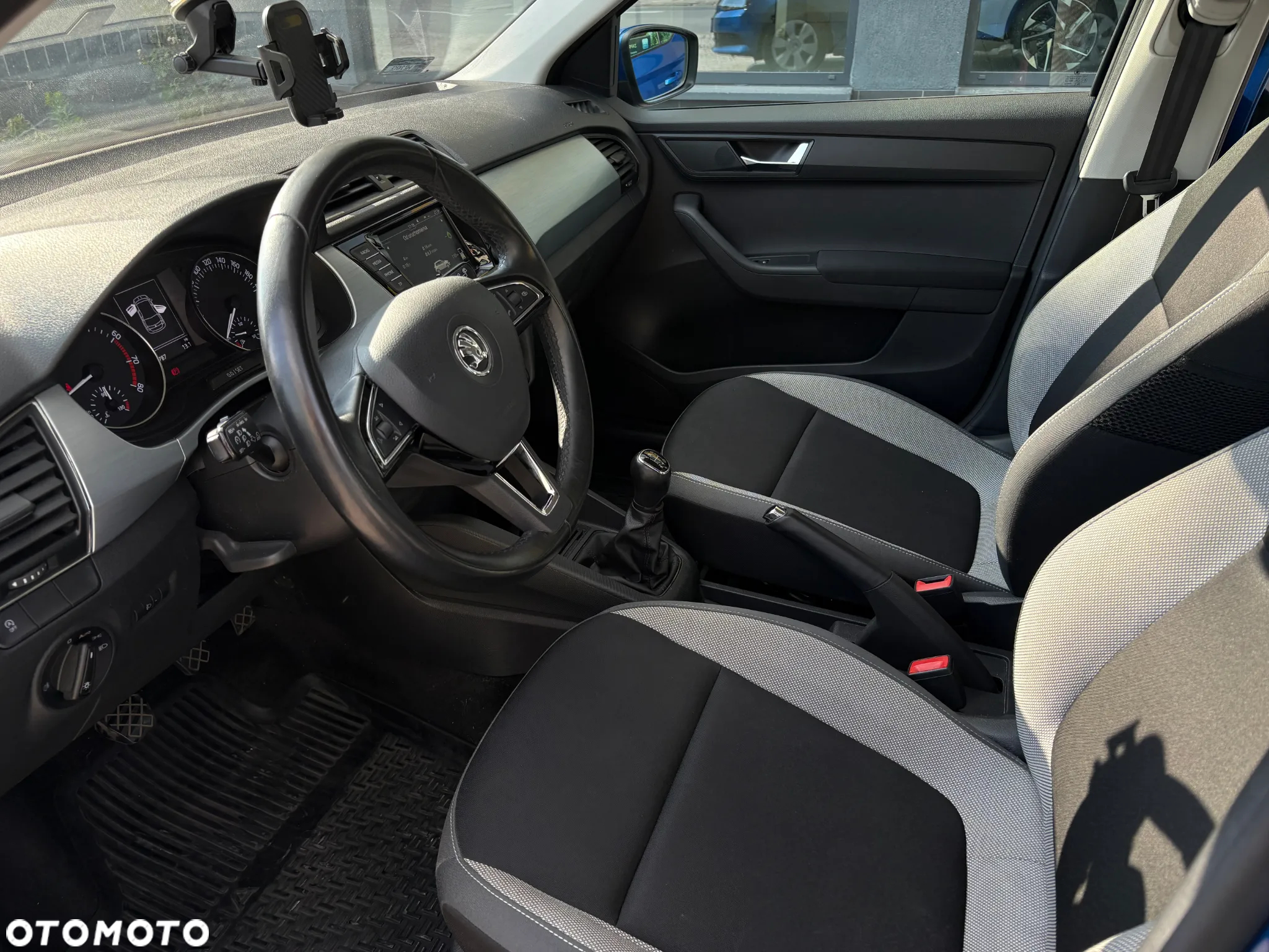 Skoda Fabia 1.0 Ambition - 27