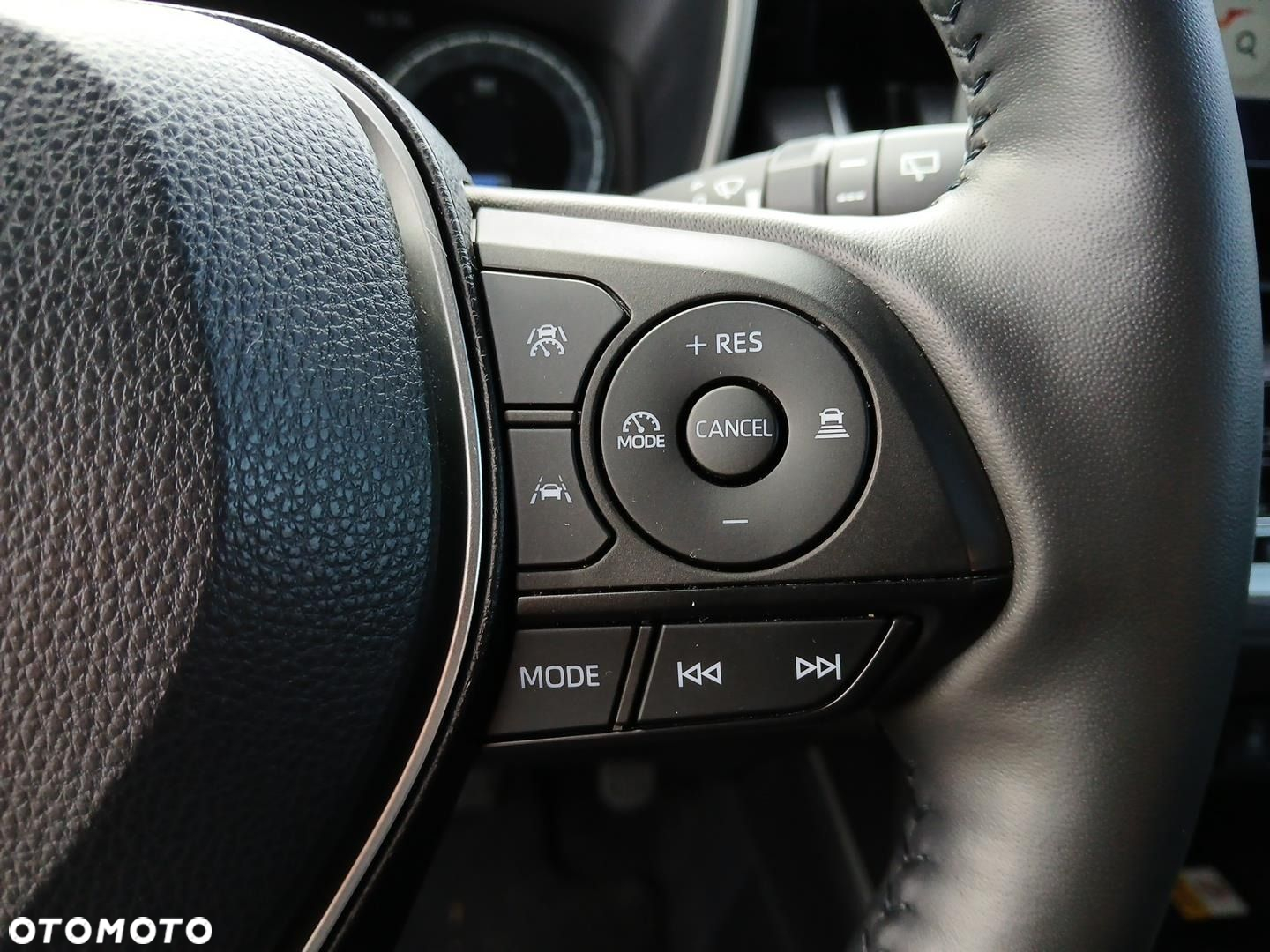 Toyota Corolla Cross - 33