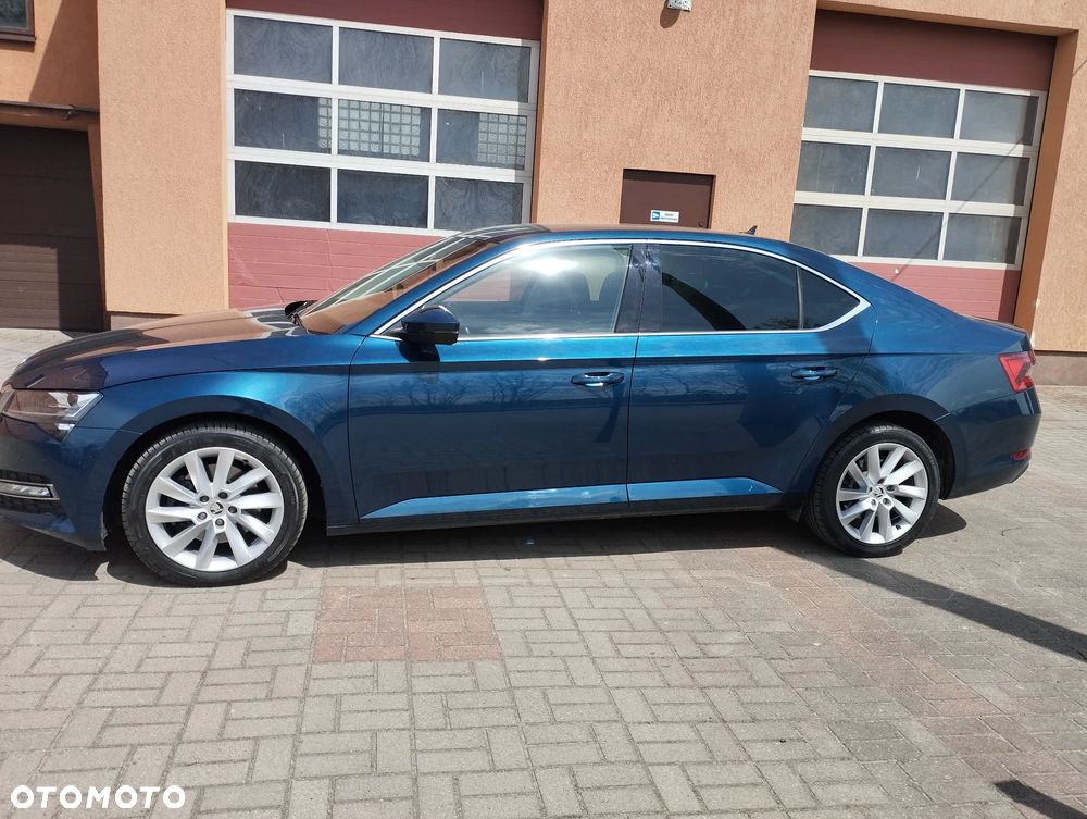 Skoda Superb 2.0 TDI SCR 4x4 Style DSG - 18