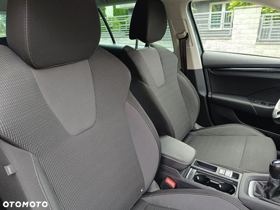 Skoda Octavia 1.5 TSI ACT Ambition - 34