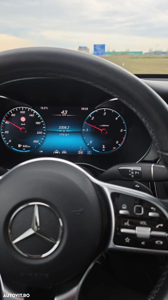 Mercedes-Benz GLC - 2