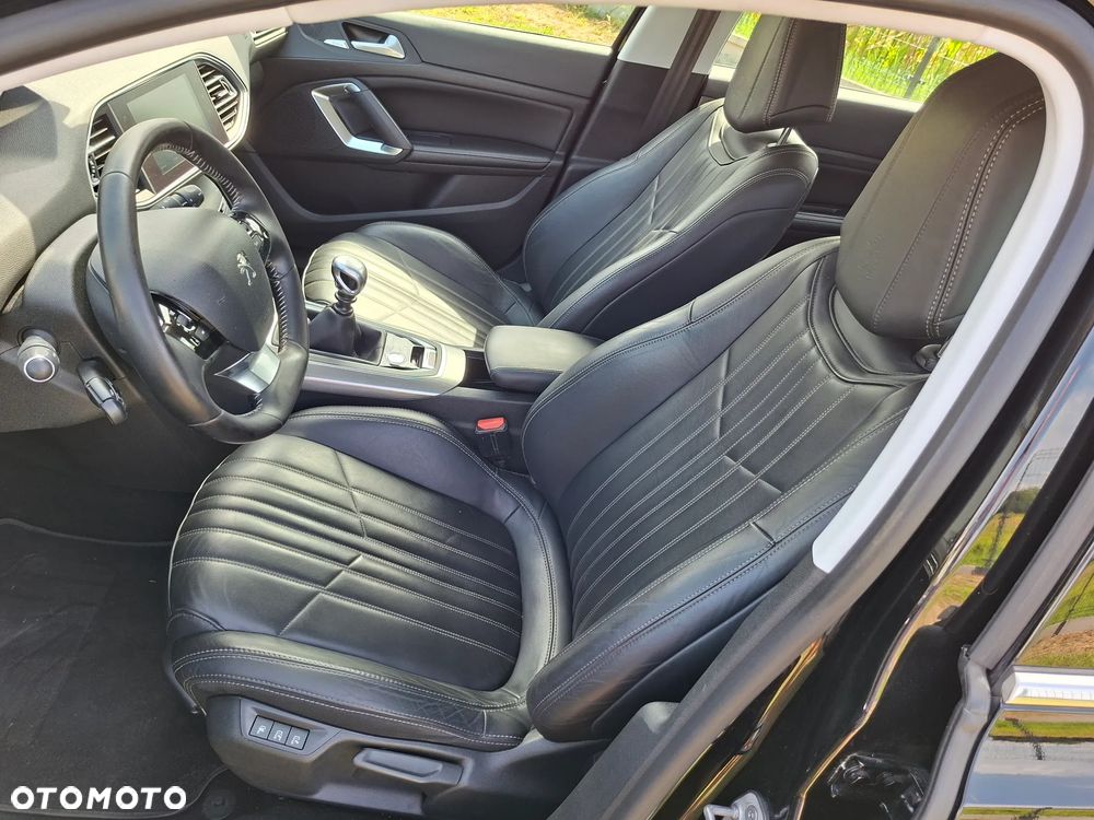 Peugeot 308 1.6 BlueHDi Allure S&S - 12