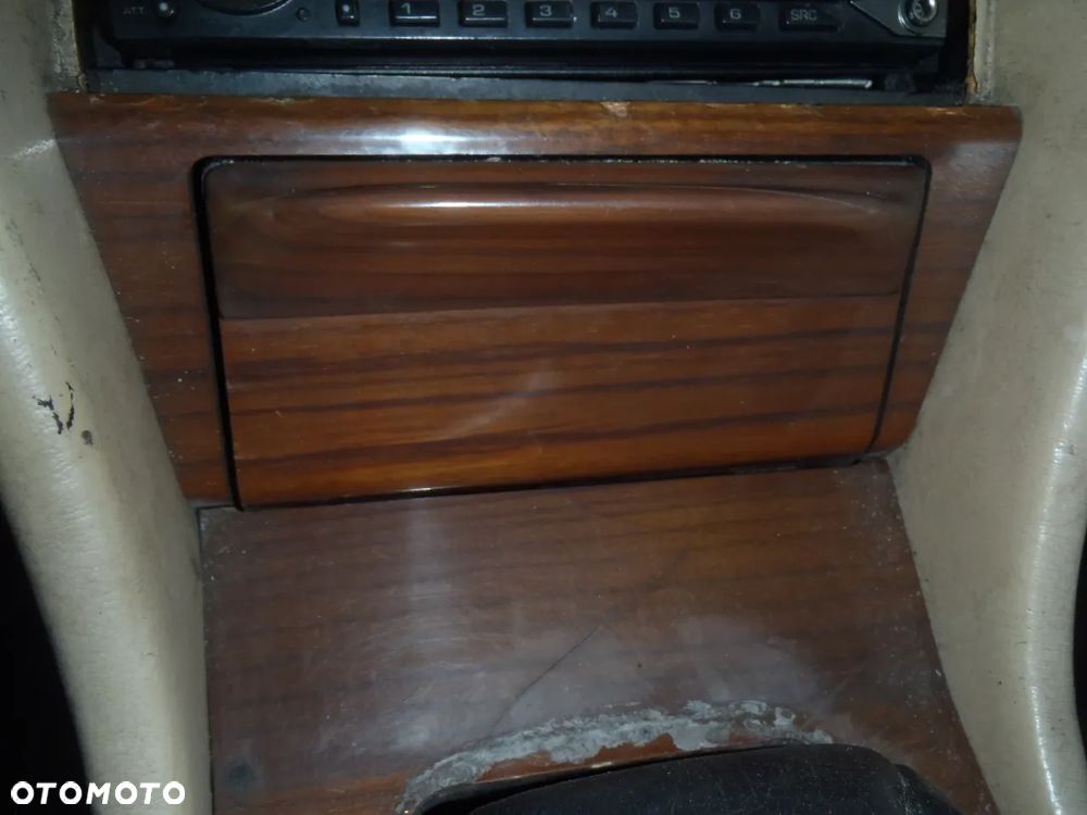 kabina buda karoseria drzwi maska dach błotniki silnik skrzynia tapicerka koła szyba mercedes benz w124 w 124 124 3,0 d - 21