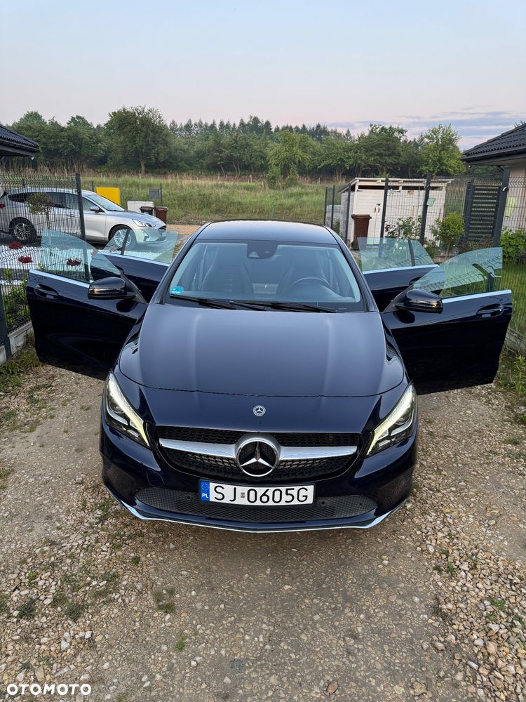 Mercedes-Benz CLA 200 AMG Line - 10