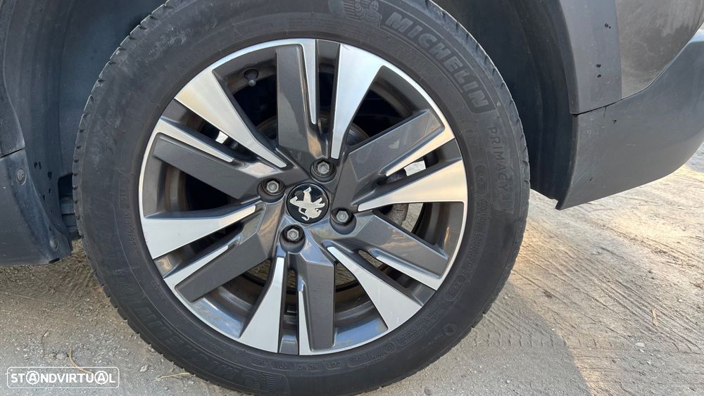 Peugeot 2008 1.6 BlueHDi Allure - 18