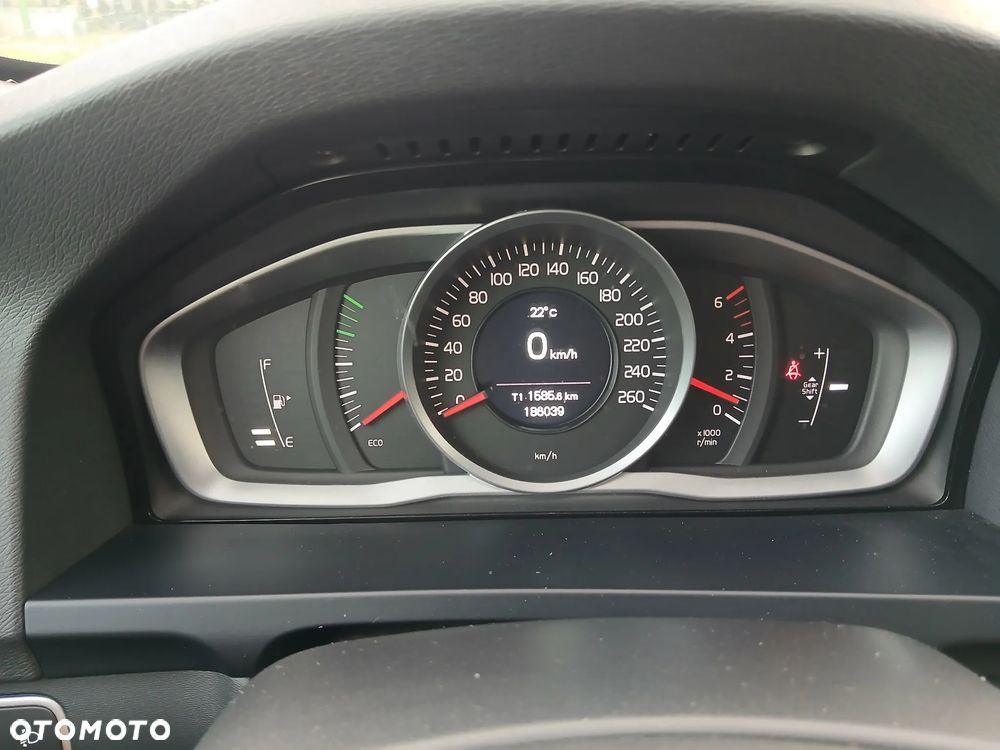 Volvo V60 D3 Momentum - 2