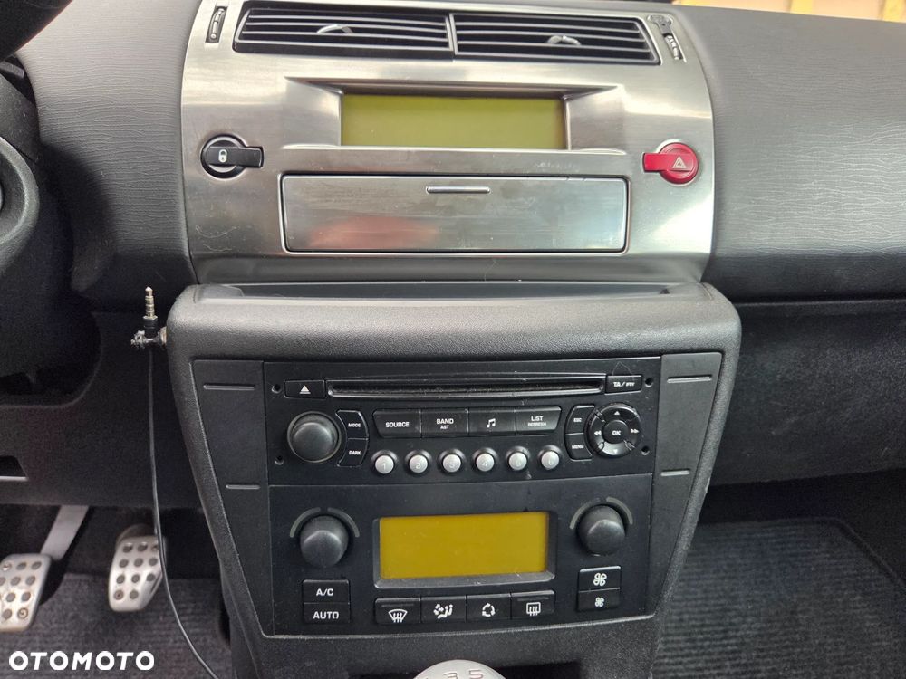 Citroën C4 2.0 16V VTR Pack - 8