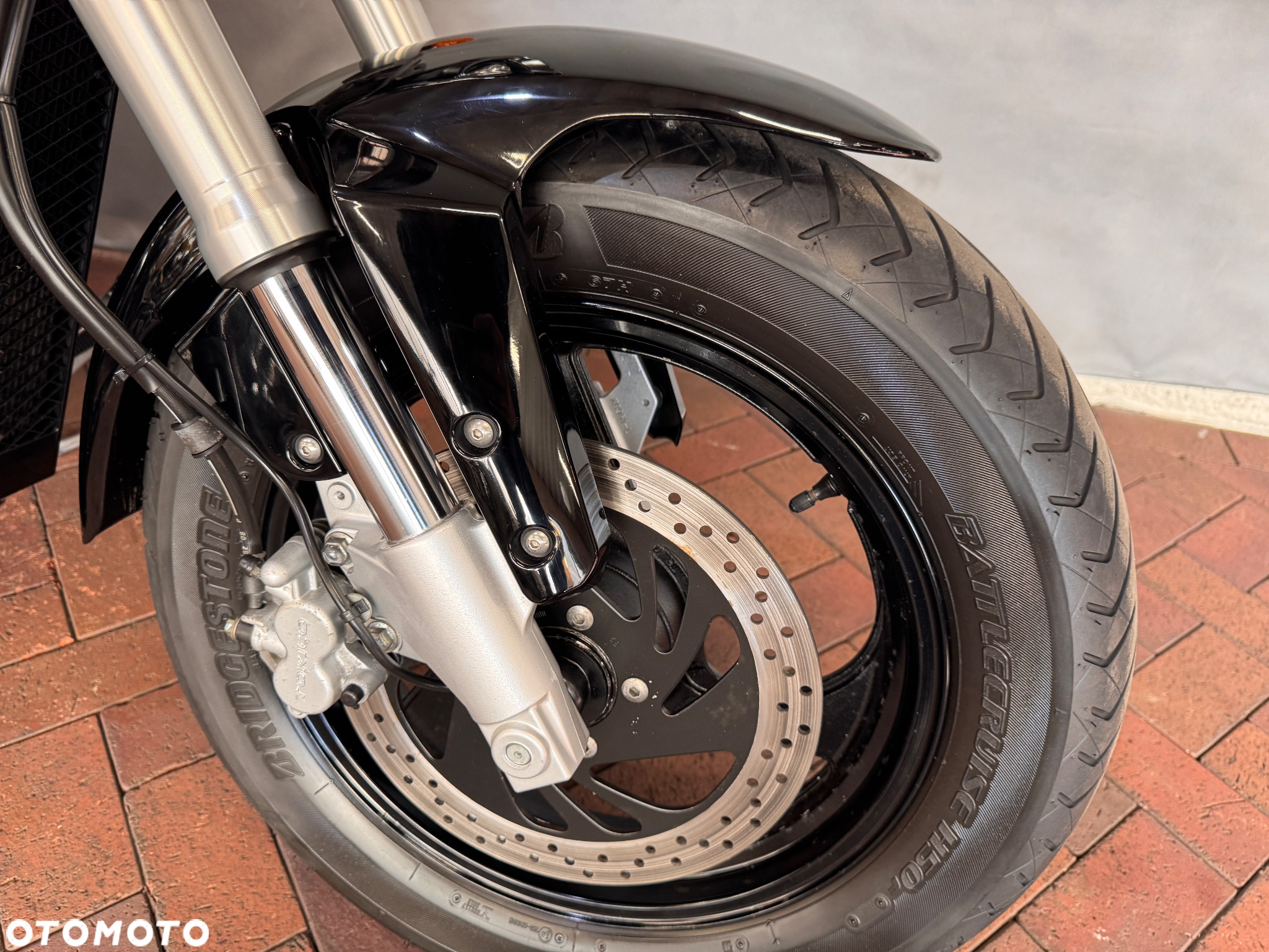 Suzuki Boulevard - 19