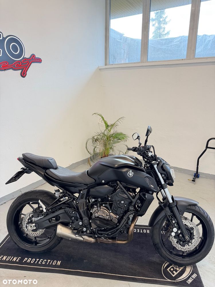 Yamaha MT - 9