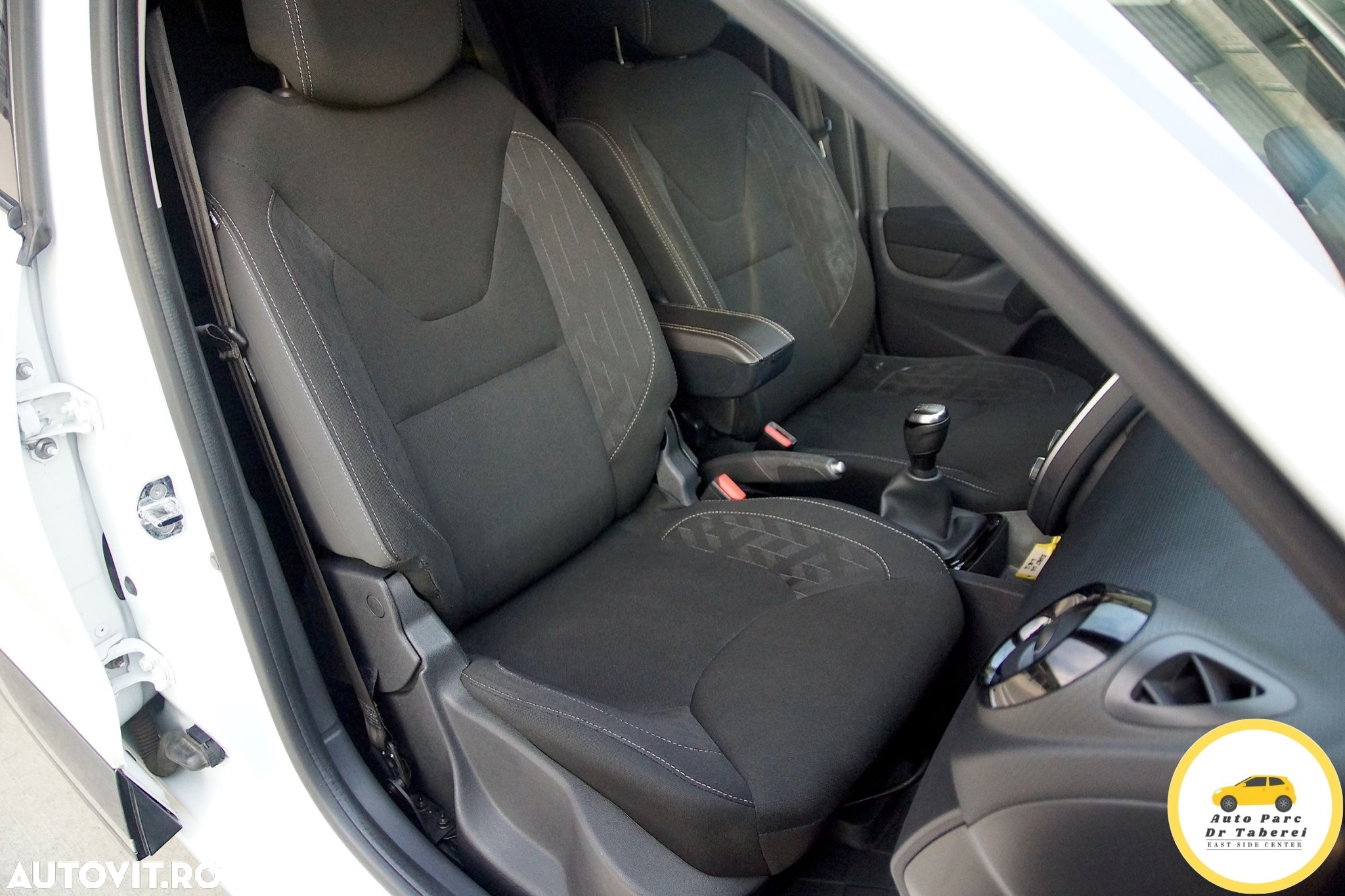 Renault Clio ENERGY TCe 90 Start & Stop LIMITED 2018 - 24