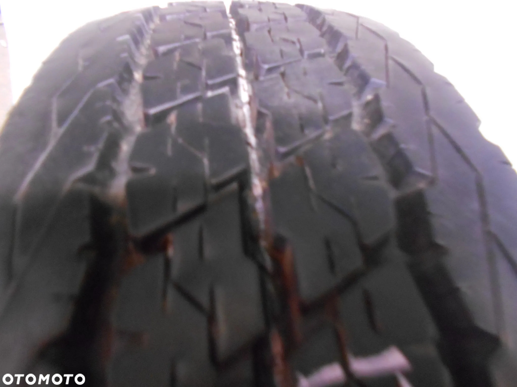 OPONA POJEDYNKA 185R14C BRIDGESTONE DURAVIS DOT 0117 10MM - 2
