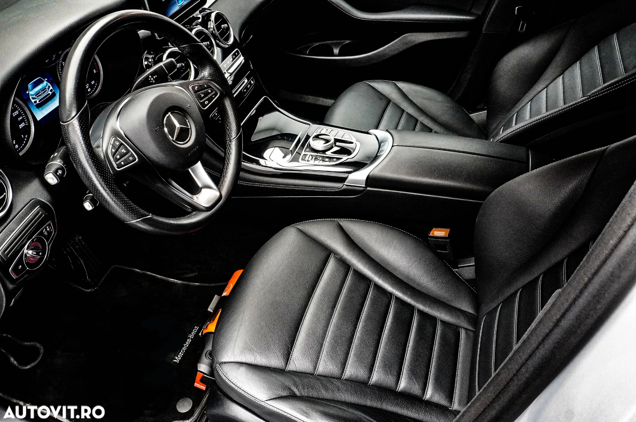 Mercedes-Benz GLC Coupe 220 d 4MATIC - 12
