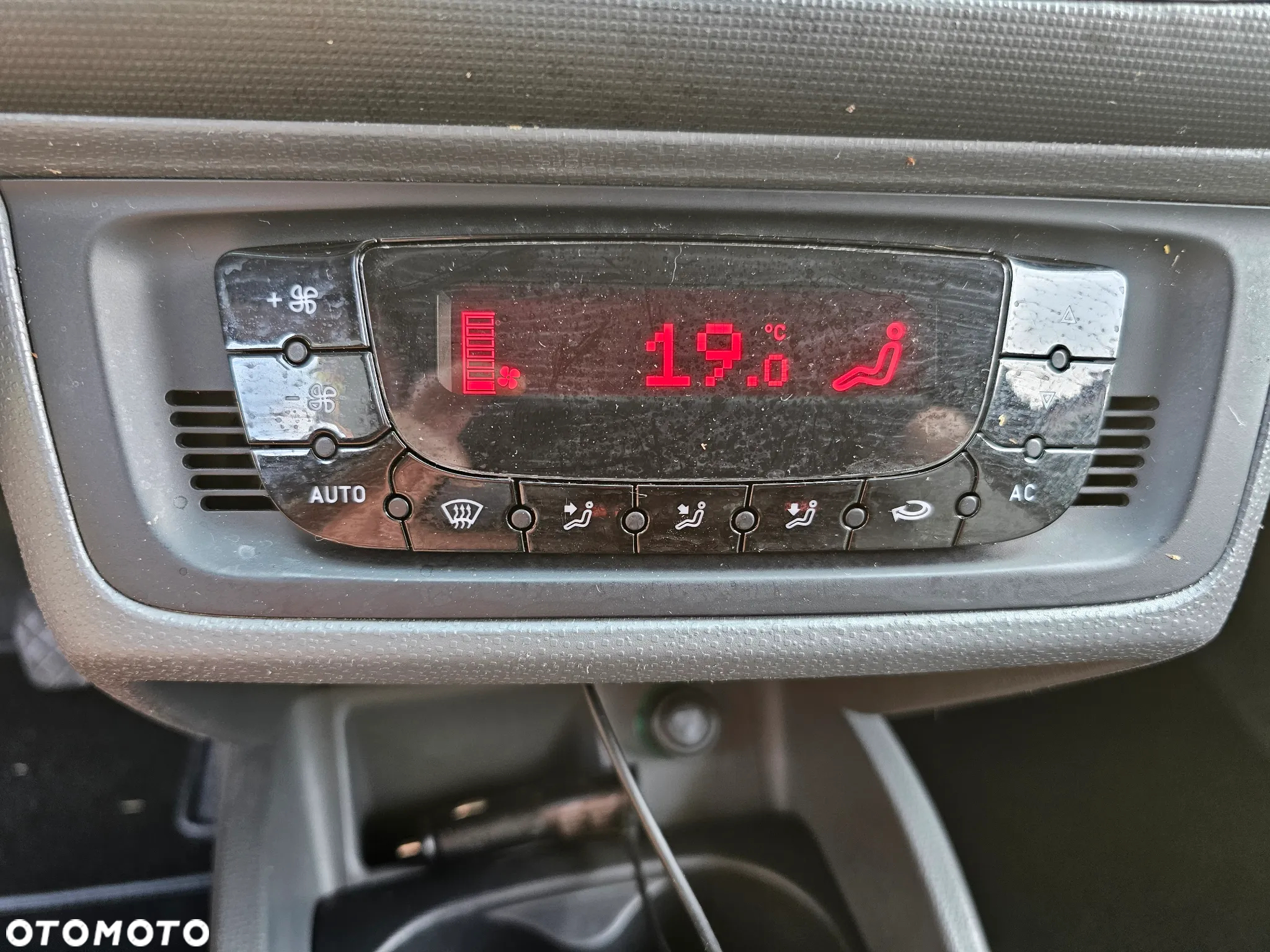 Seat Ibiza 1.4 16V Reference - 17