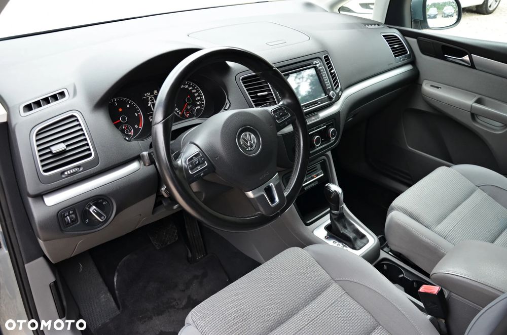 Volkswagen Sharan - 29
