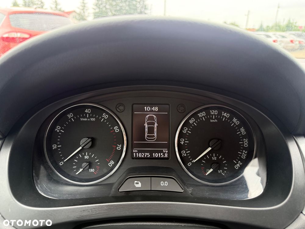 Skoda RAPID 1.2 TSI Edition - 16