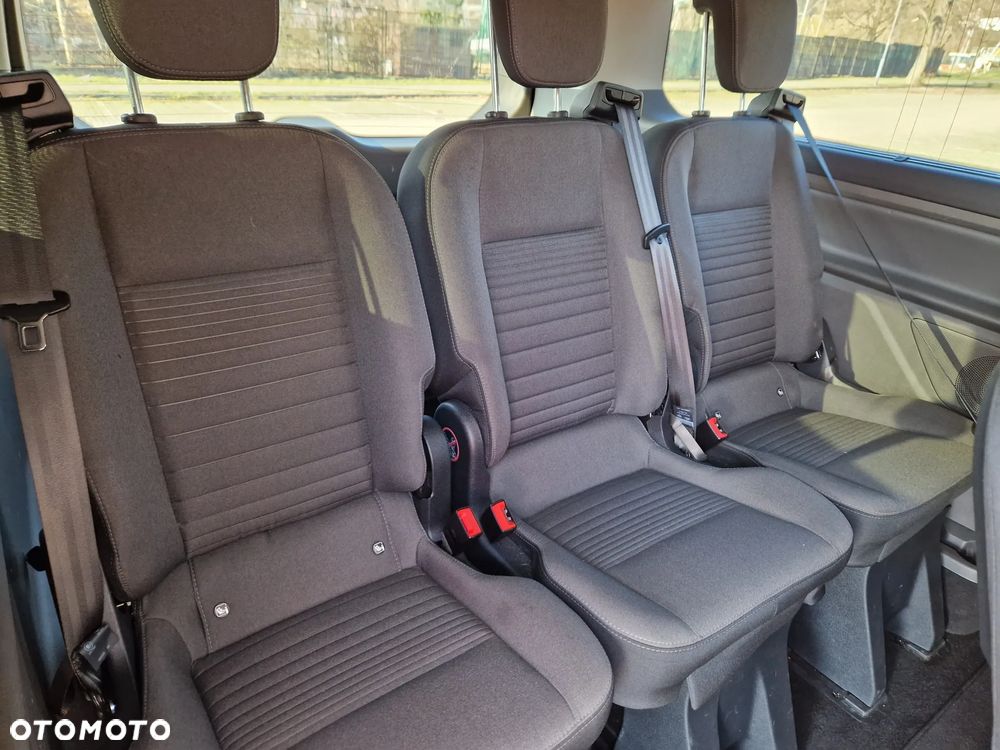 Ford Tourneo Custom - 9