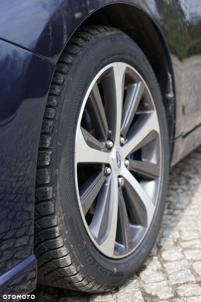 Subaru Legacy - 14