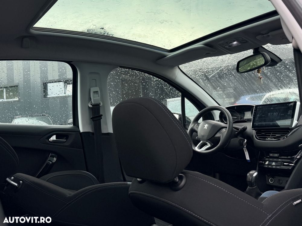 Peugeot 208 1.4 HDi FAP Style - 21