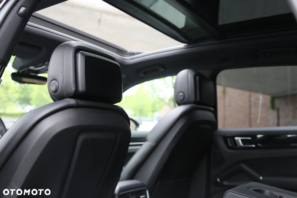 Porsche Cayenne - 20