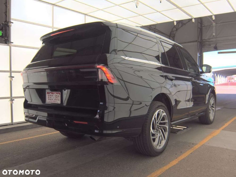 Lincoln Navigator - 5