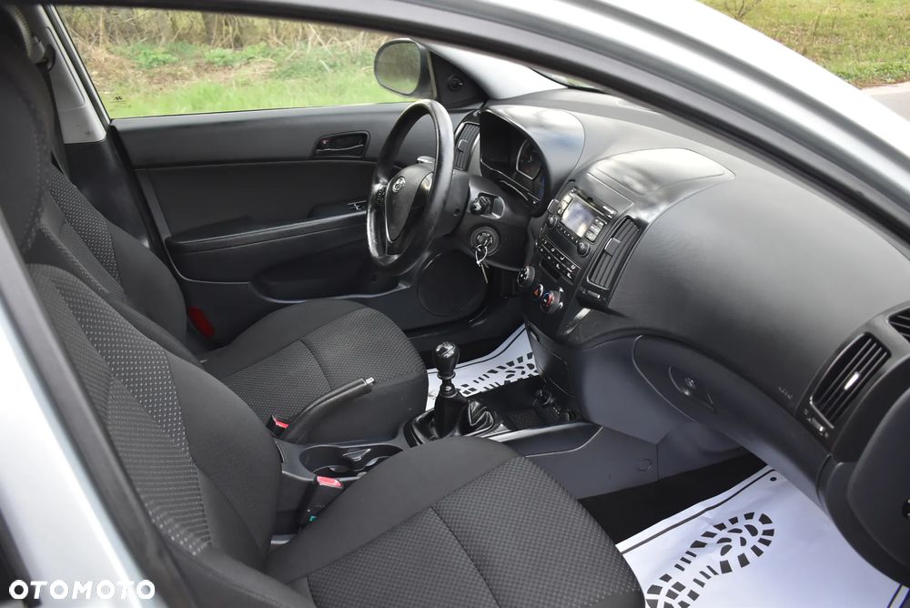 Hyundai i30 i30cw 1.4 FIFA WM Edition - 25