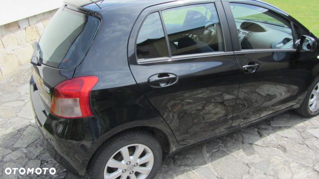 Toyota Yaris 1.3 Luna A/C - 4
