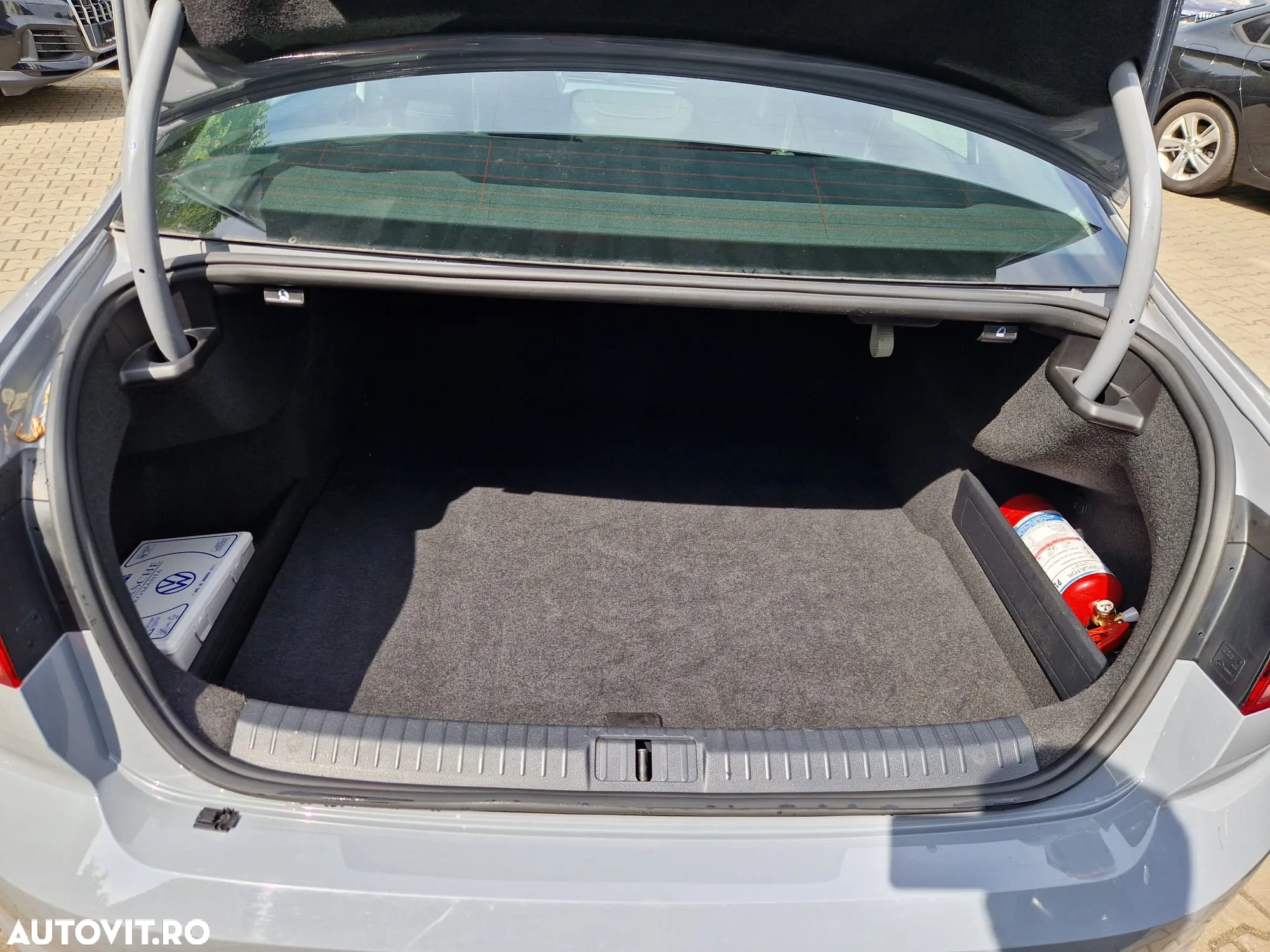 Volkswagen Passat 2.0 TDI DSG Comfortline - 22