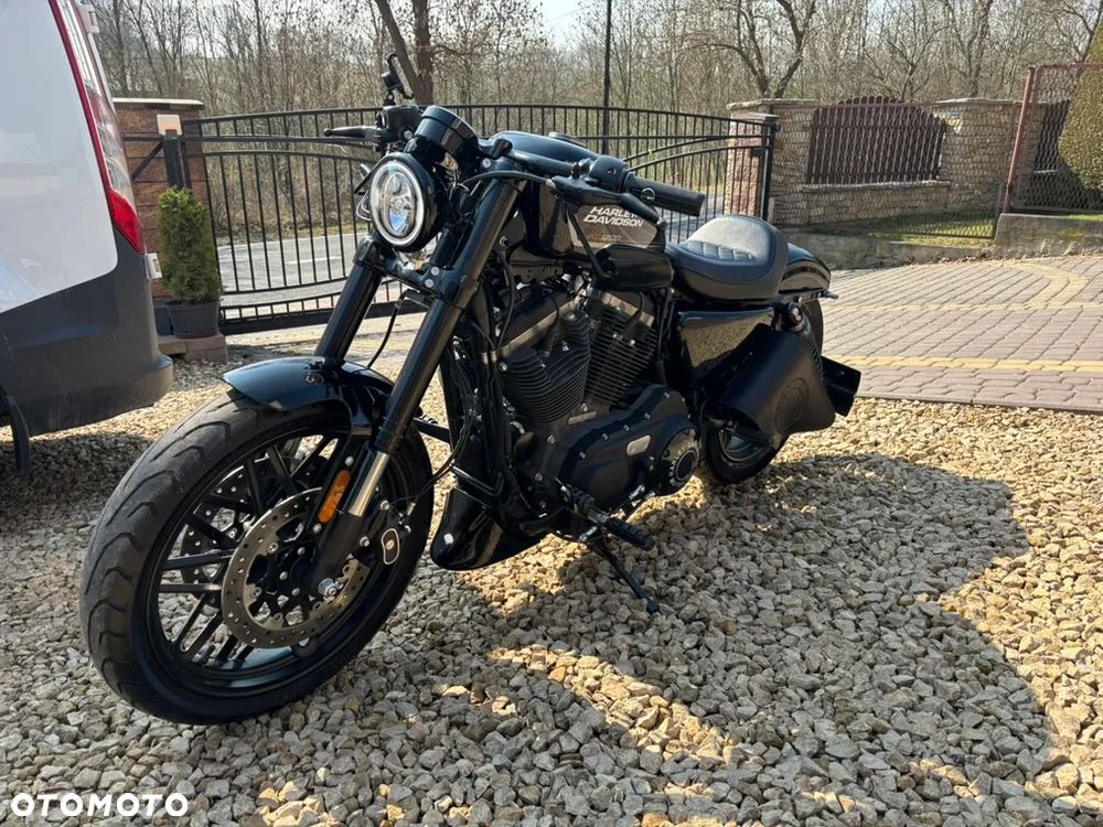Harley-Davidson Sportster Roadster 1200R - 27