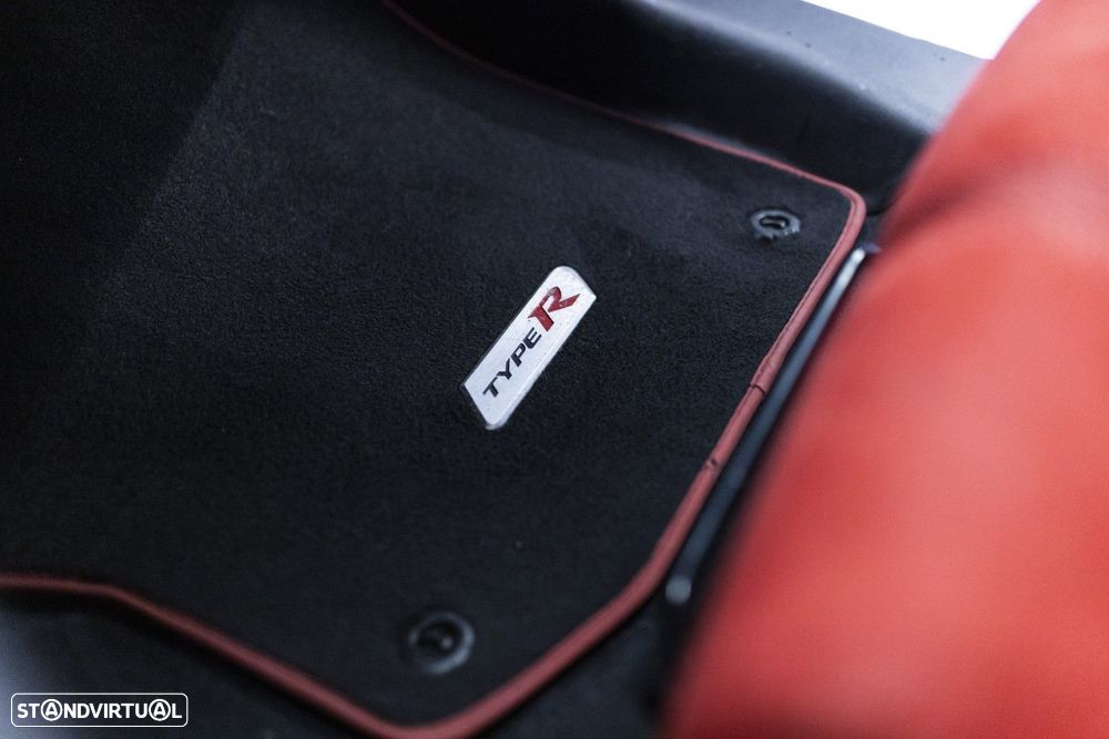 Honda Civic 2.0 VTEC Turbo Type R GT - 23