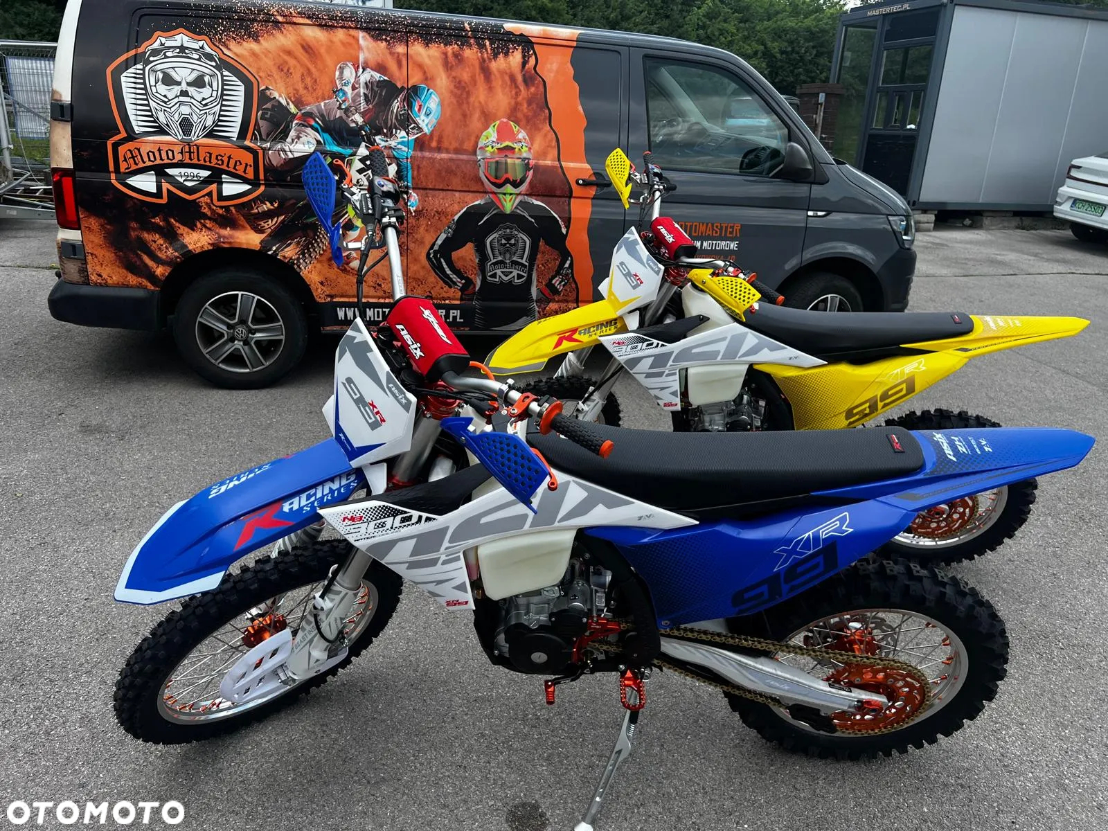 ASIX XR - 8