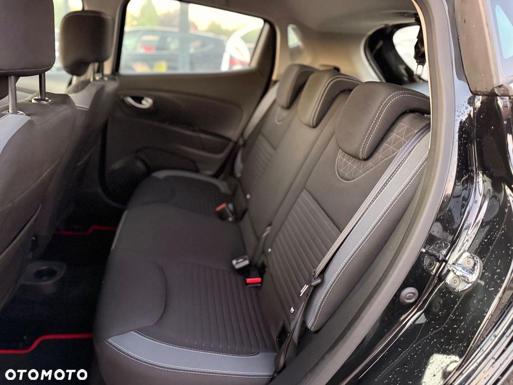 Renault Clio - 22