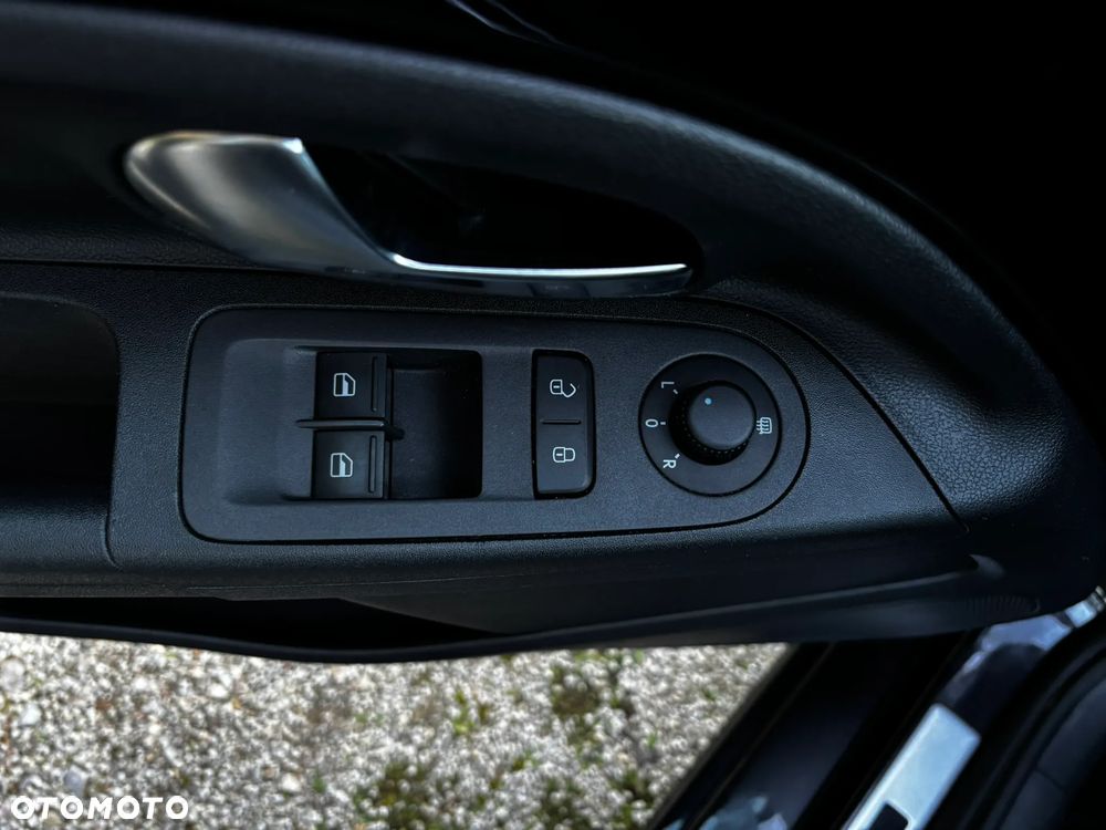 Volkswagen up! - 15