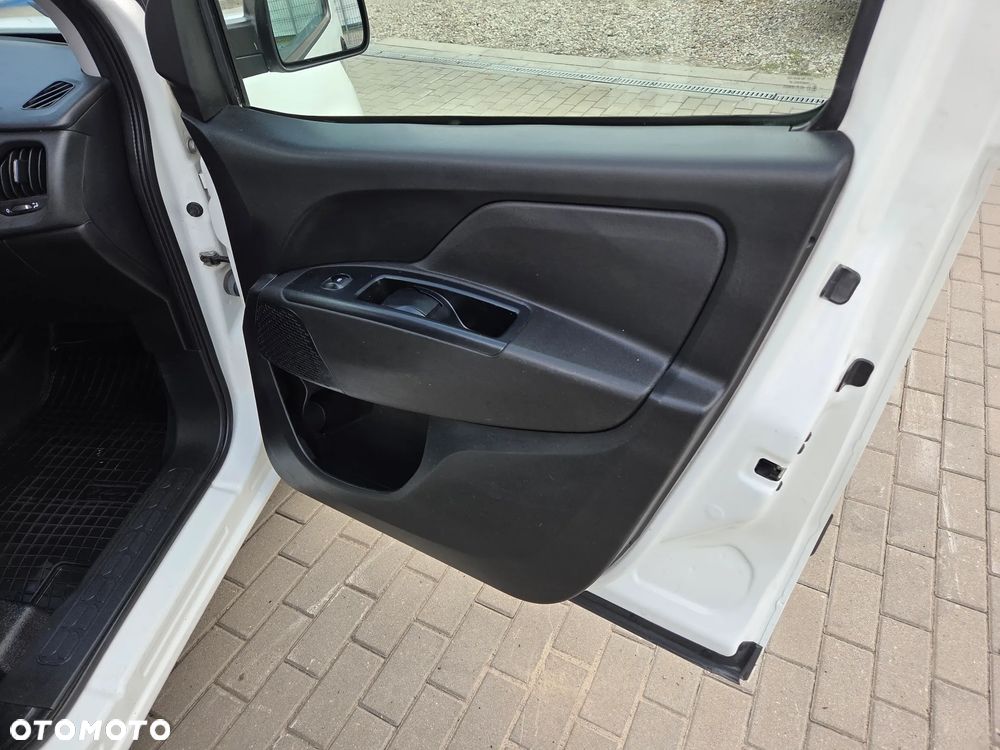 Fiat Doblo Maxi Dynamic - 22