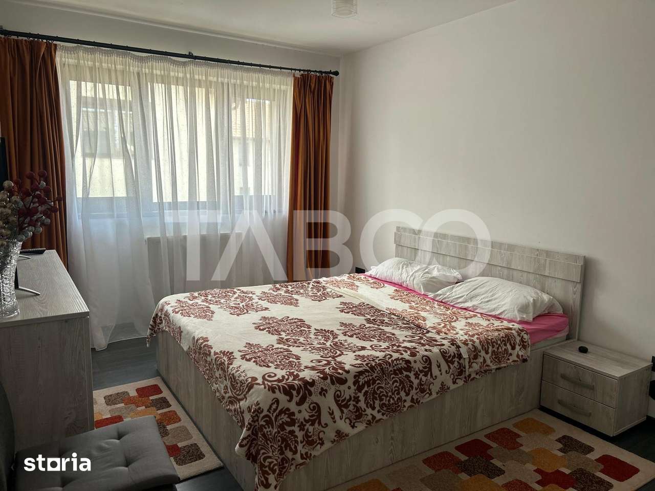 Apartament 3 camere de vanzare decomandat 72mpu zona Brana Selimbar — fotografia 2