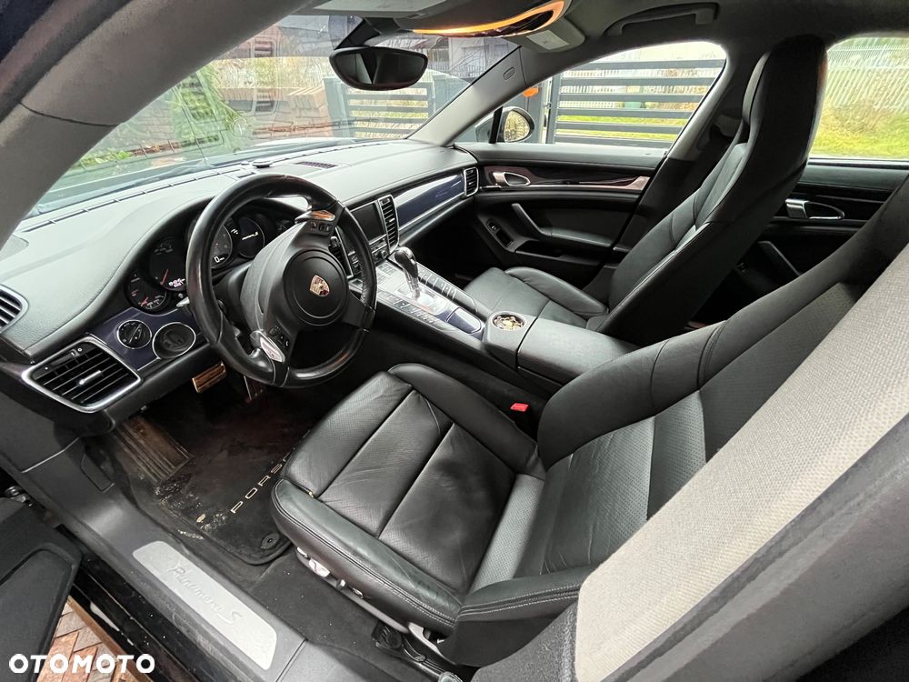 Porsche Panamera - 19