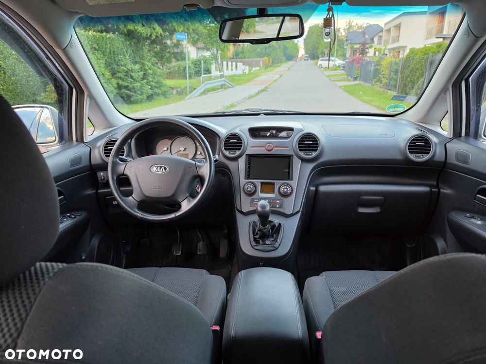 Kia Carens 2.0 EX - 7