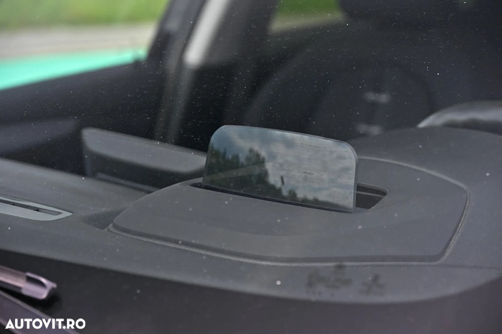 BMW Seria 2 220d xDrive AT - 16