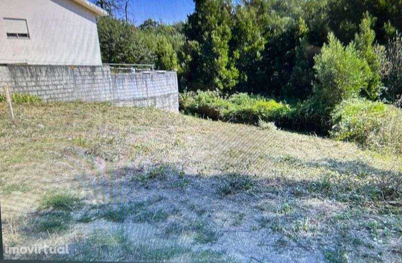 Terreno com capacidade construtiva - Trofa - Grande imagem: 2/5