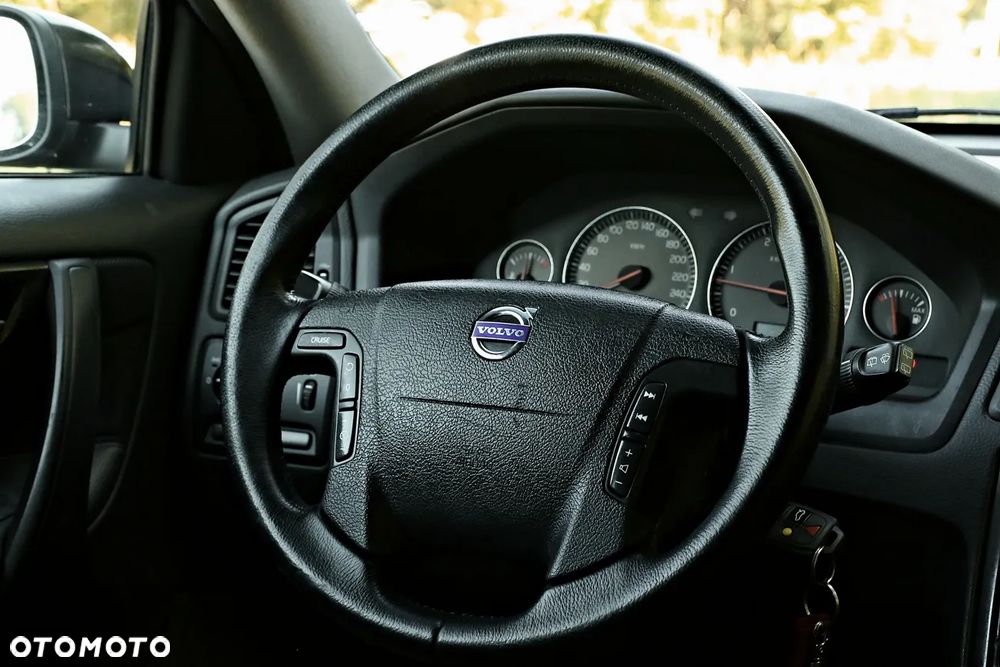 Volvo V70 2.4 D DPF Momentum - 33